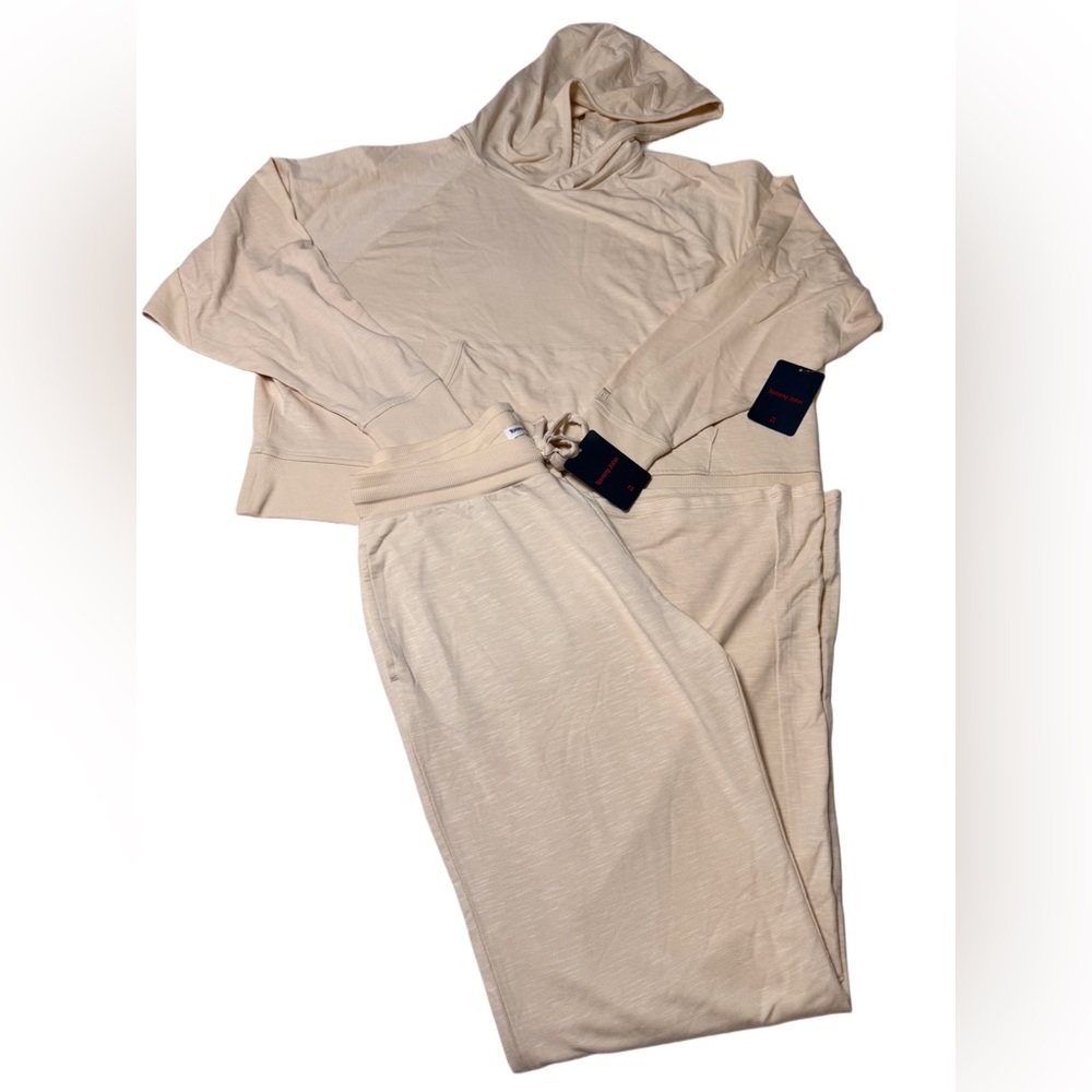 New Tommy John Women’s Loungewear Set Parchment, Medium